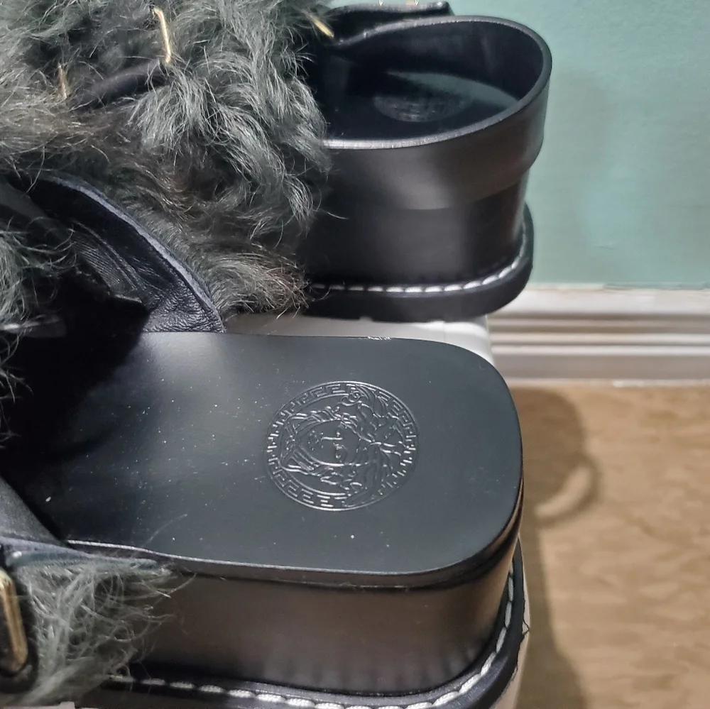 VERSACE Leather Fur Shearling Green Black Platform Clog Sandals Heels sz 41 - Picture 3 of 9